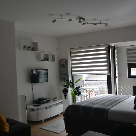 Urban Apartment Ni Exterior foto